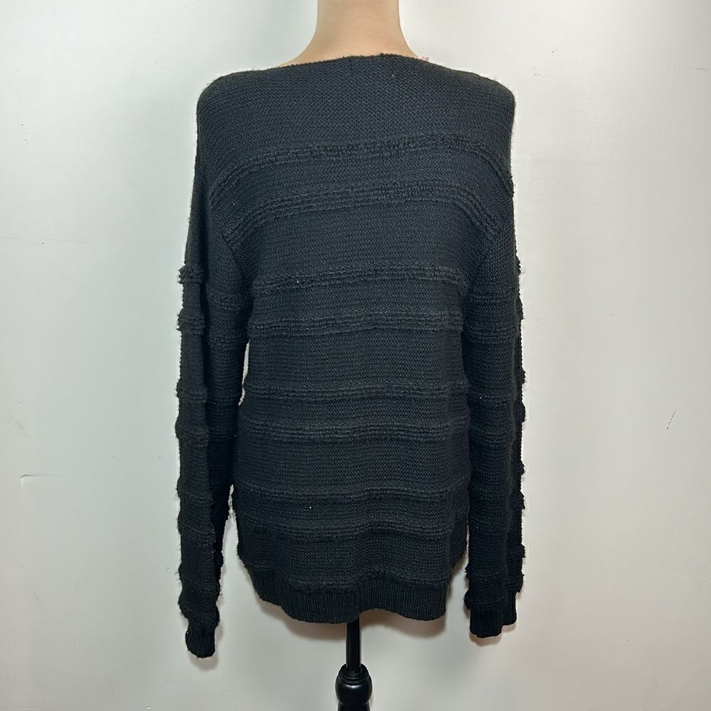 Universal Thread sweater size medium - Picture 3 of 8